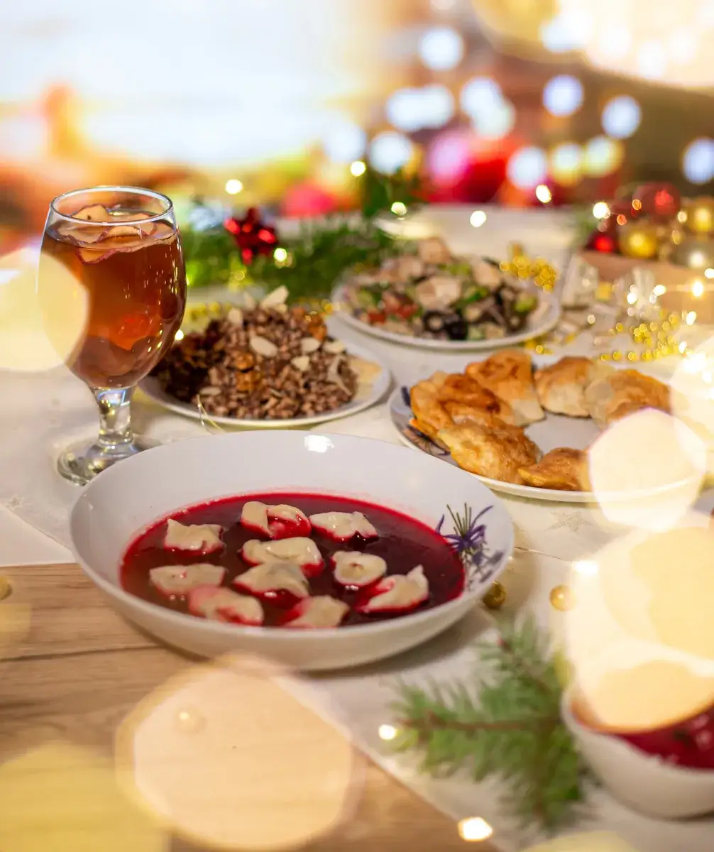 Zdjęcie Ile kosztuje catering na Wigilię? Sprawdź ceny i opcje menu