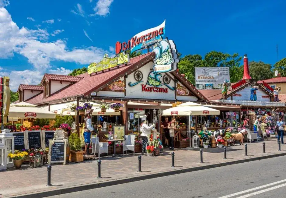 Zdjęcie Gdzie zjeść w Krynicy Morskiej? Sprawdź najlepsze restauracje