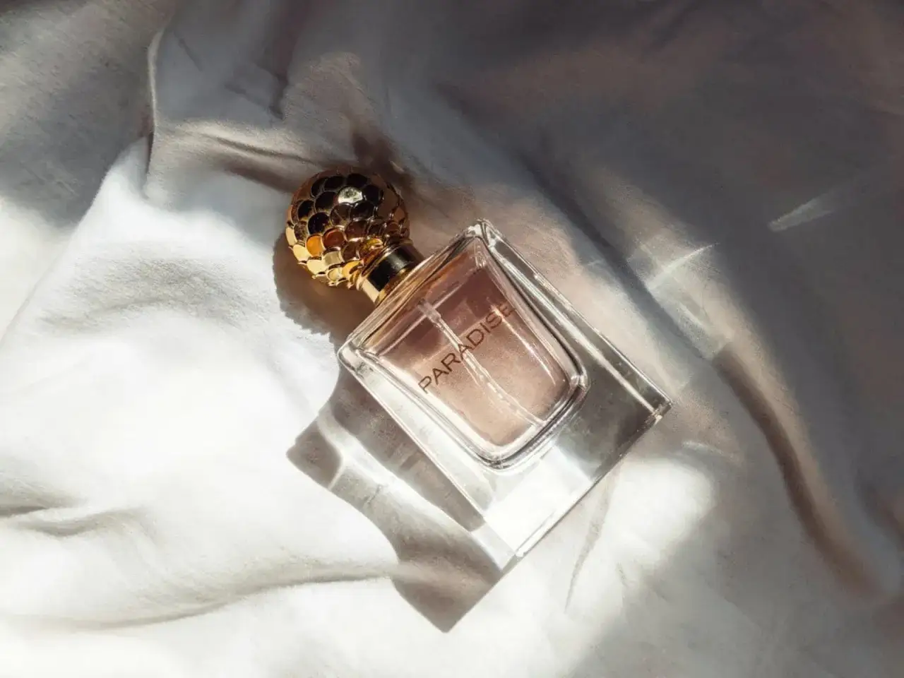 Zdjęcie Wie halten Parfums länger? 7 Tipps für langanhaltenden Duft