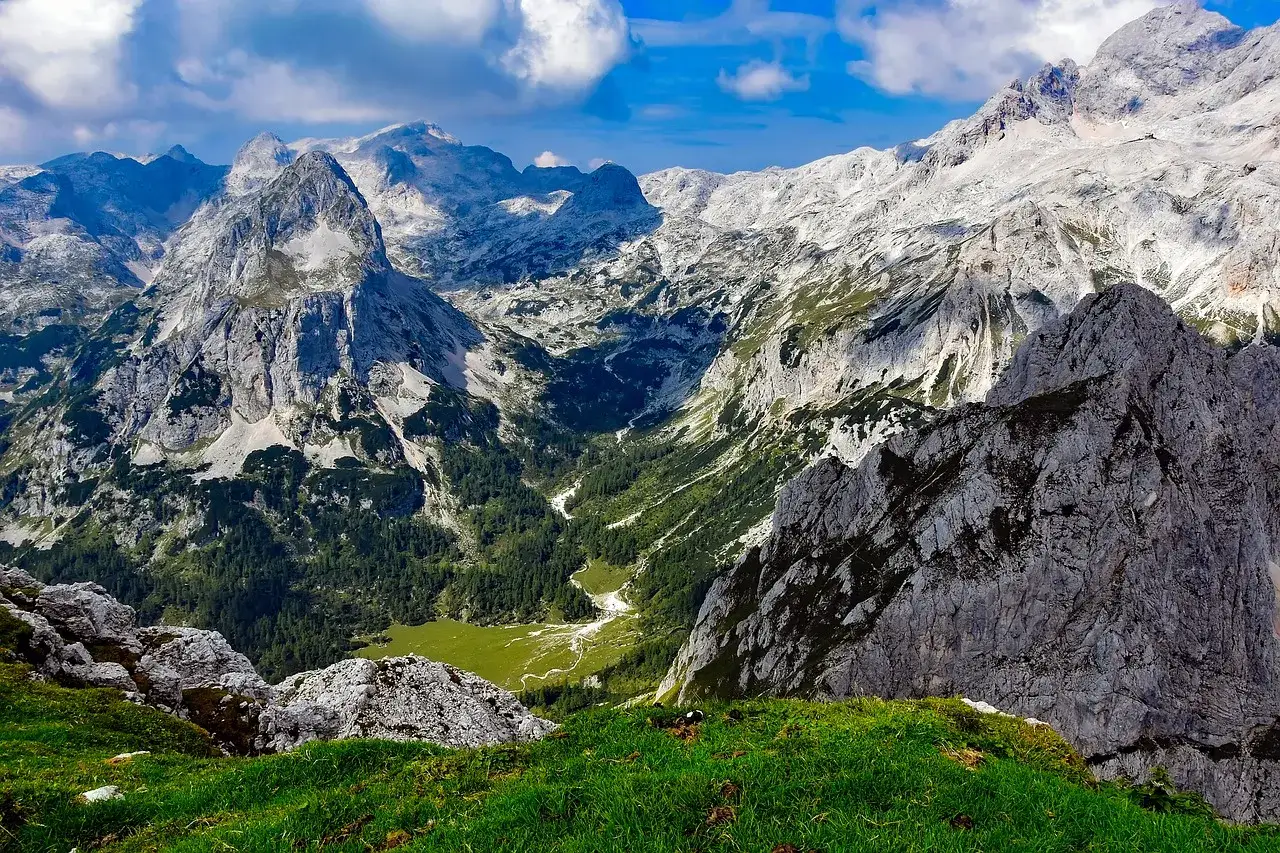 Zdjęcie Planica jakie góry – odkryj tajemnice Alp Julijskich i ich szczyty