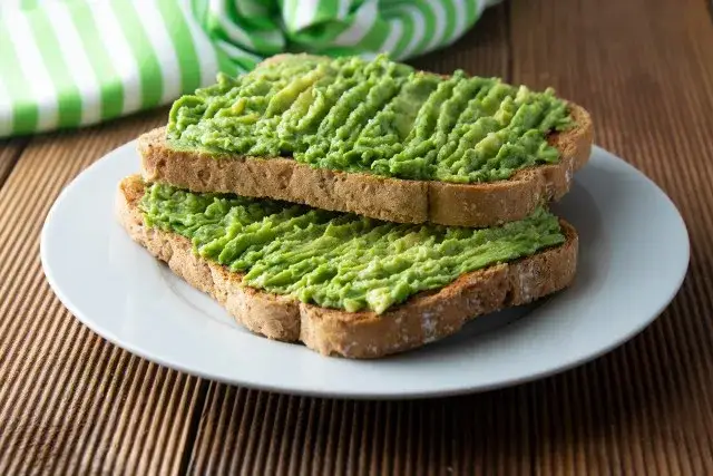 Zdjęcie Jak zrobić guacamole na szybko - prosty przepis na smaczną pastę