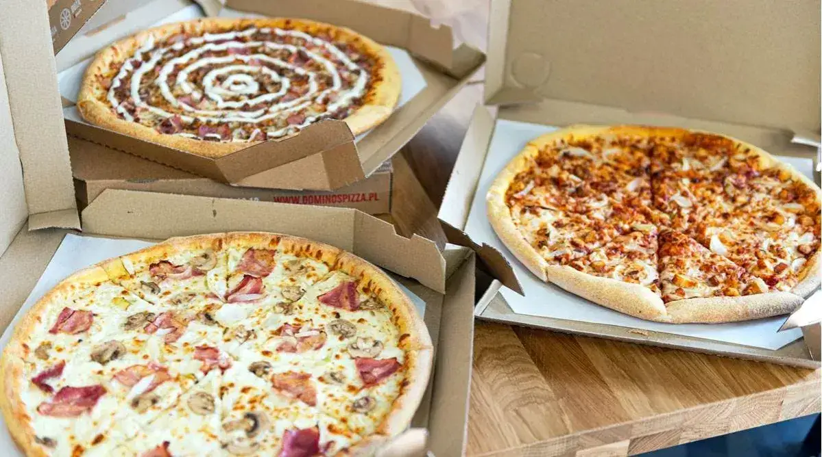 Zdjęcie Pizza XXL Domino's - ile cm ma ta duża pizza? Sprawdź!