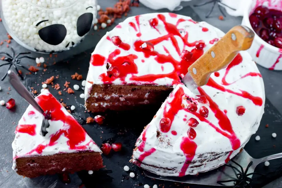 Zdjęcie Prosty przepis na ciasto na Halloween z efektownymi dekoracjami i poradami