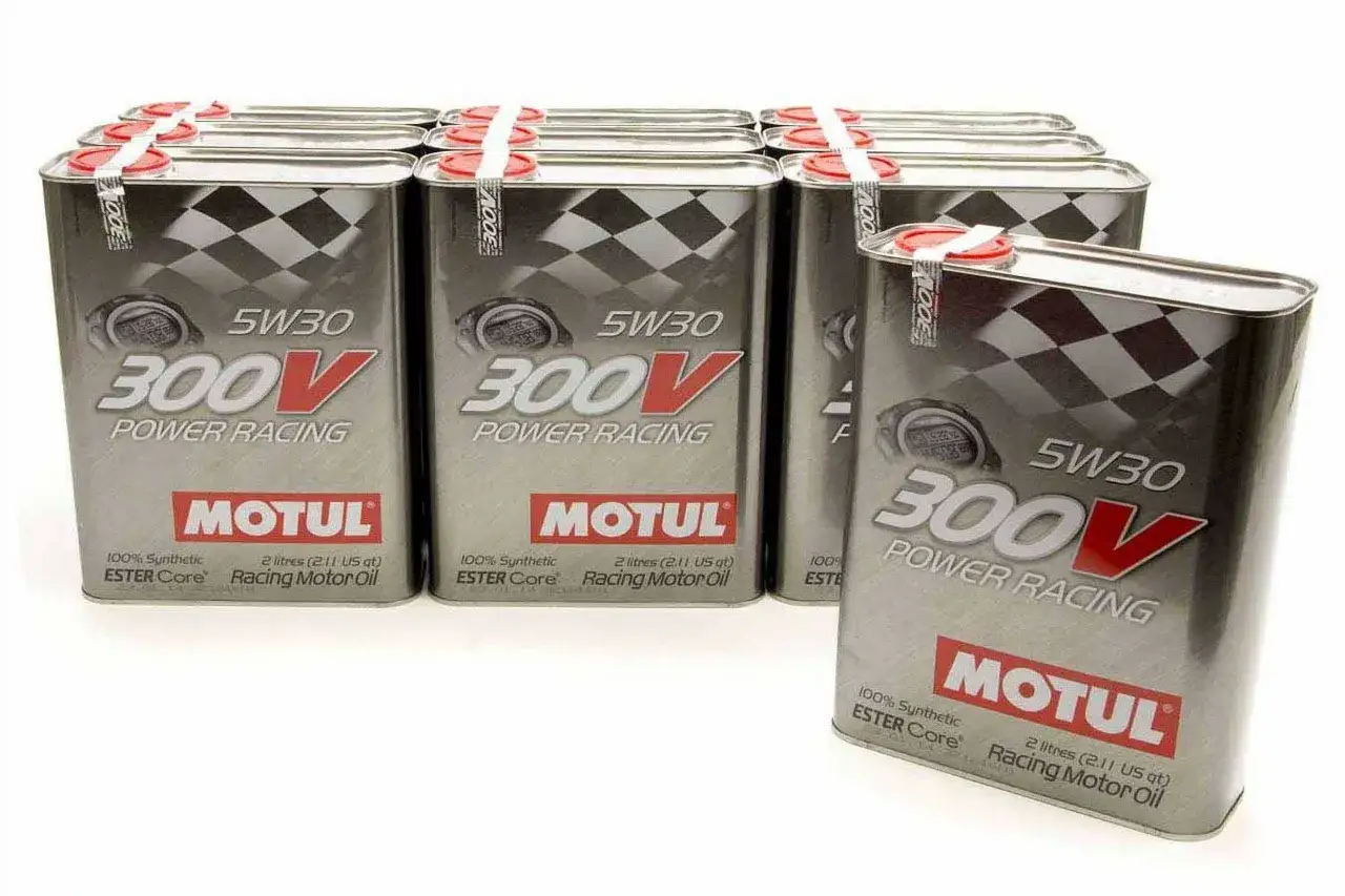 Zdjęcie 5W30 Motul 300V - najlepszy olej do silników sportowych i wyścigowych