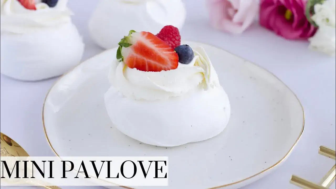 Zdjęcie Mini pavlova i jej cena! Pyszny smak, który zaskoczy Twoje zmysły