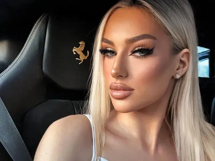 Zdjęcie Caroline Derpienski: Wiek, kariera i ciekawostki o młodej modelce