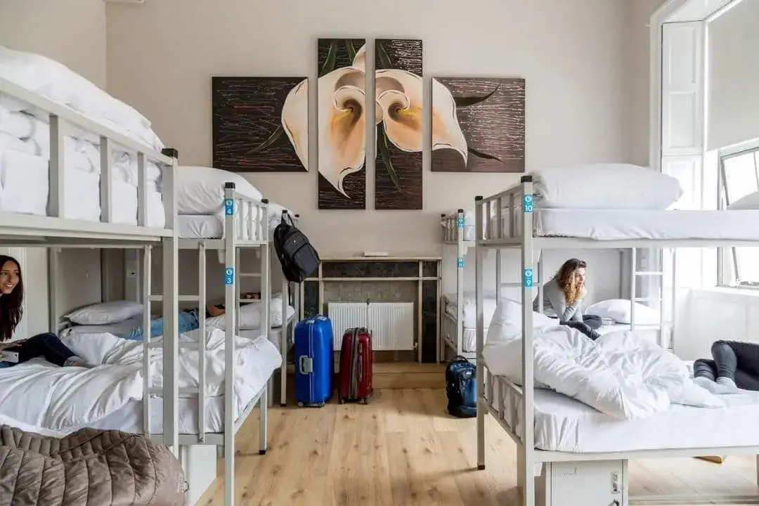 Zdjęcie Jak wygląda nocleg w hostelu: co musisz wiedzieć przed wyjazdem