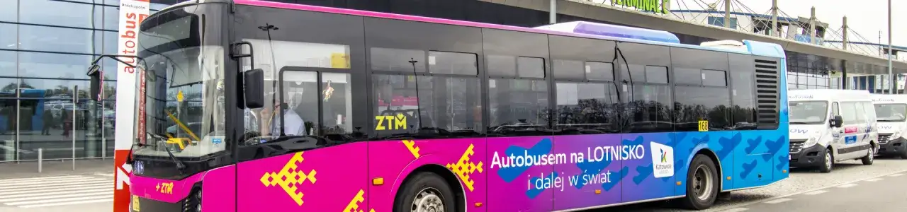 Zdjęcie Jak dojechać na lotnisko w Katowicach z dworca PKP – sprawdź opcje i ceny