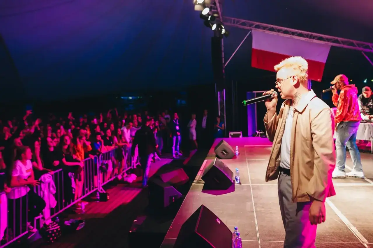 Zdjęcie Ile trwa koncert Bedoesa? Sprawdź czas trwania i szczegóły wydarzenia