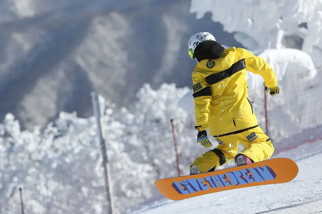 Zdjęcie Czy jazda na snowboardzie jest trudna? Oto wyzwania dla początkujących