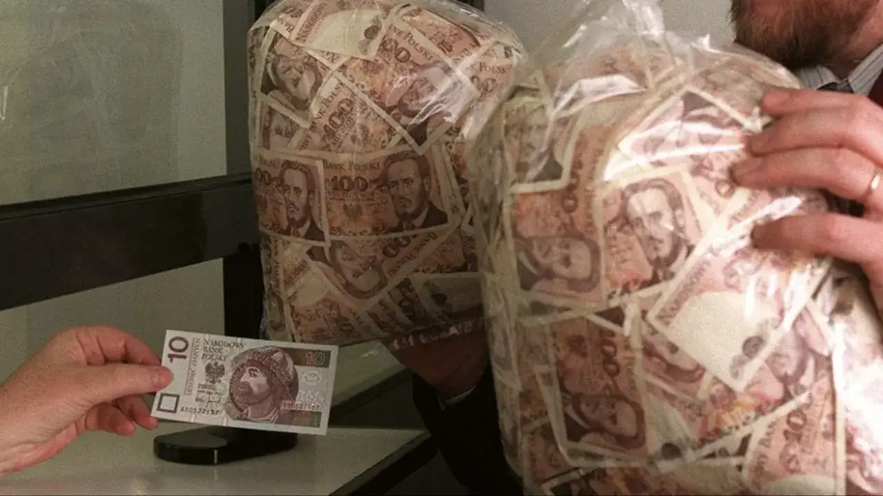 Zdjęcie W którym roku była zmiana pieniędzy i jak wpłynęła na Polskę?