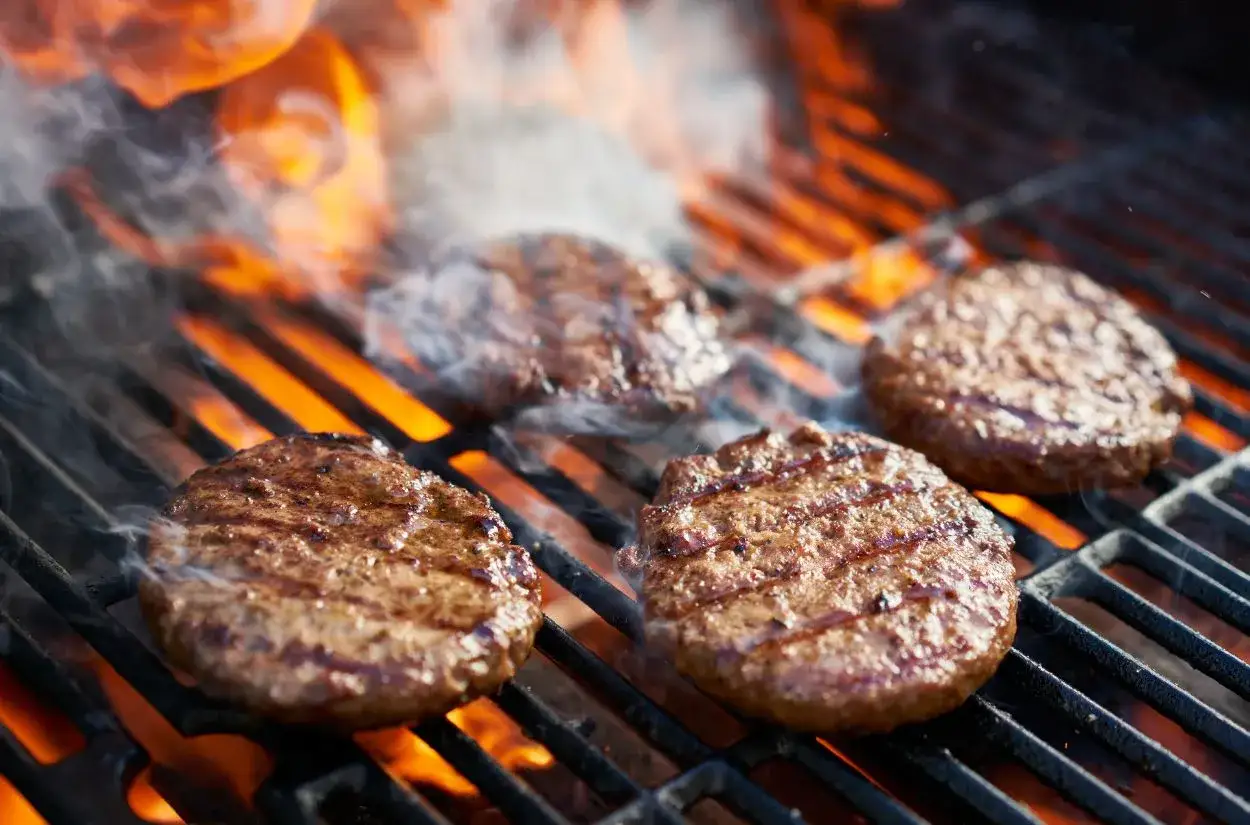 Zdjęcie Idealny kotlet wołowy do burgera? Zrób go sam! Poradnik