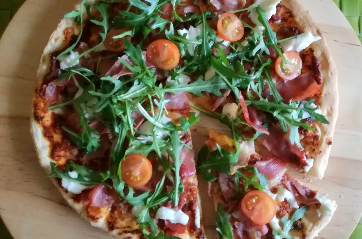 Zdjęcie Jak zrobić sos do pizzy jak z pizzerii - prosty przepis na smak