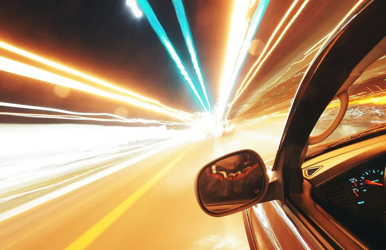 Zdjęcie Ile minimalnie można jechać na autostradzie, aby nie dostać mandatu?