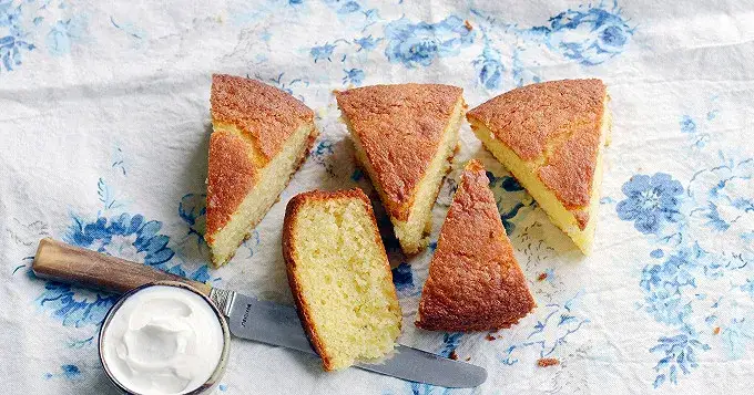 Zdjęcie Ingrédients indispensables pour un gâteau au yaourt moelleux et savoureux