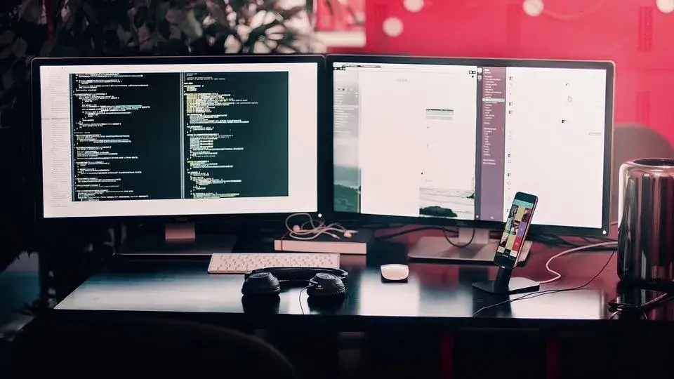 Zdjęcie PC co to? Zrozumienie definicji i rodzajów komputerów osobistych