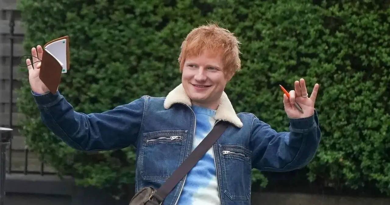 Zdjęcie Z jakiego kraju pochodzi Ed Sheeran? Odkryj jego brytyjskie korzenie