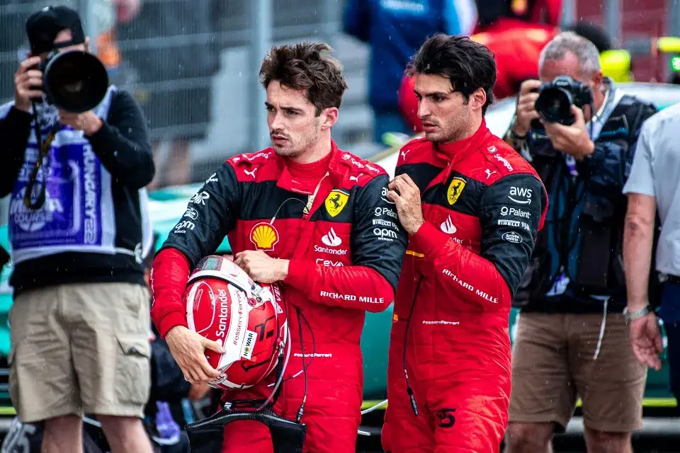 Zdjęcie Kierowcy Ferrari: Legenda włoskiego zespołu
