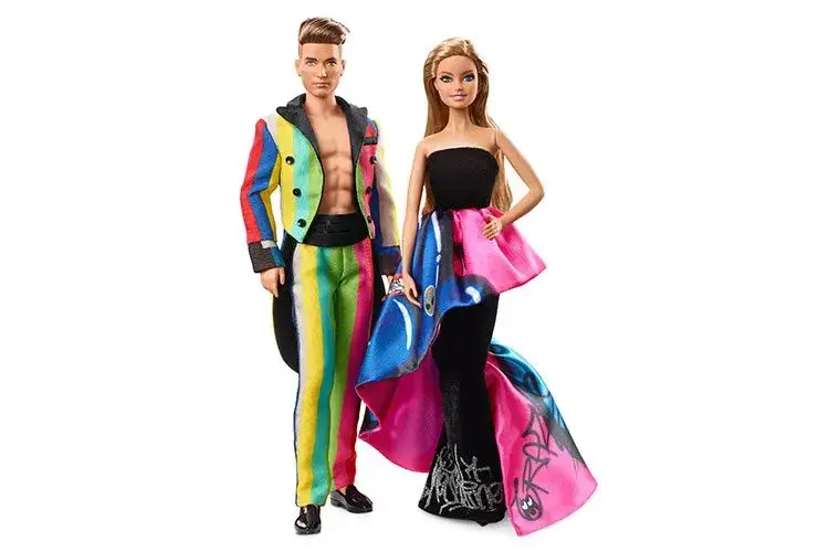 Zdjęcie Impreza w stylu Barbie jak się ubrać: Kolorowe inspiracje na przyjęcie