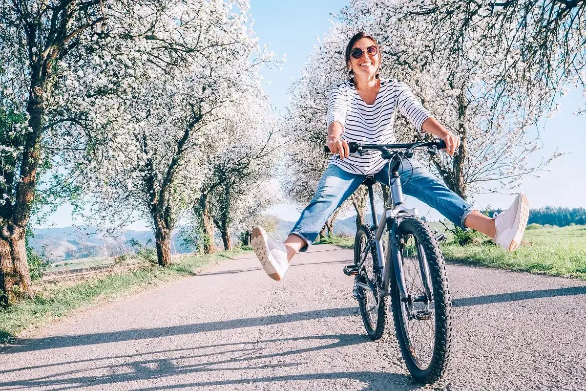 Zdjęcie Jazda na rowerze 12 km - ile kalorii naprawdę spalisz? Dowiedz się!