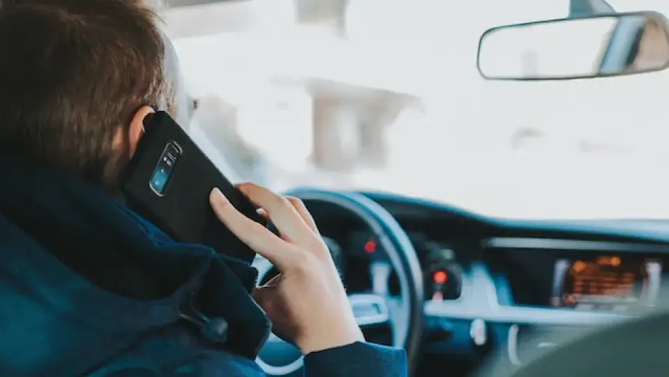 Jak połączyć telefon z samochodem przez bluetooth Ford bez problemów