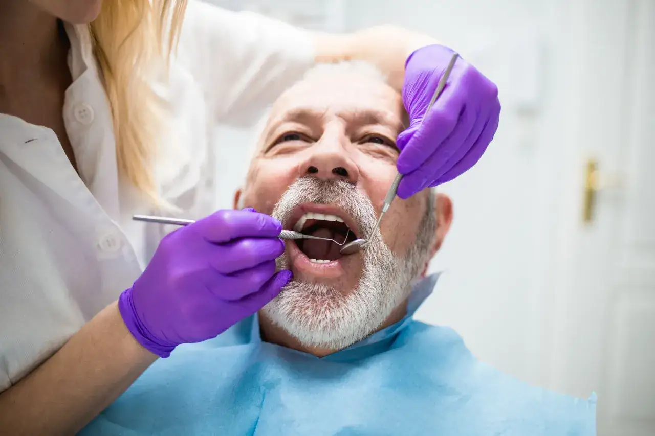 Częstotliwość wizyt u dentysty: Jak często i dlaczego to ważne?