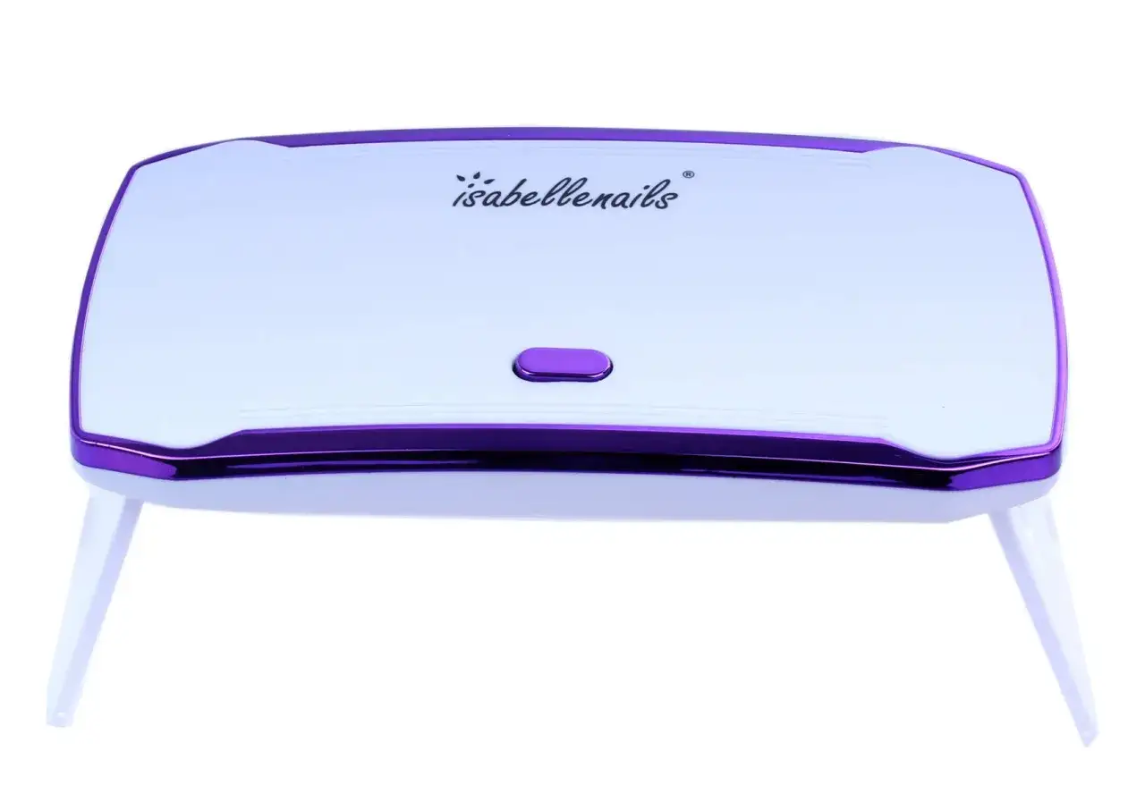 Elegancka, biała mini lampa do paznokci z fioletowymi detalami i logo "isabellenails". Idealna do domowego manicure.