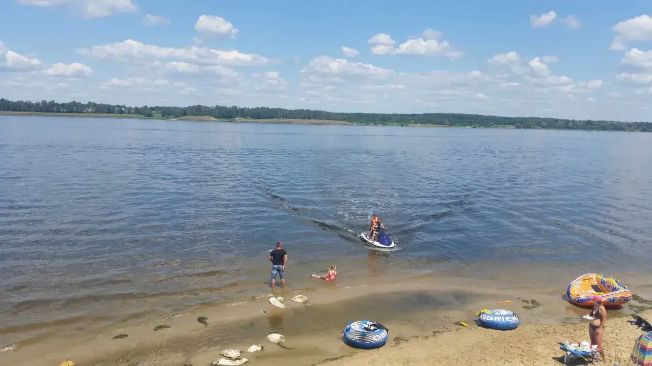 Dzierżno Duże: Raj wędkarzy i plażowiczów? Sprawdź przed wizytą!
