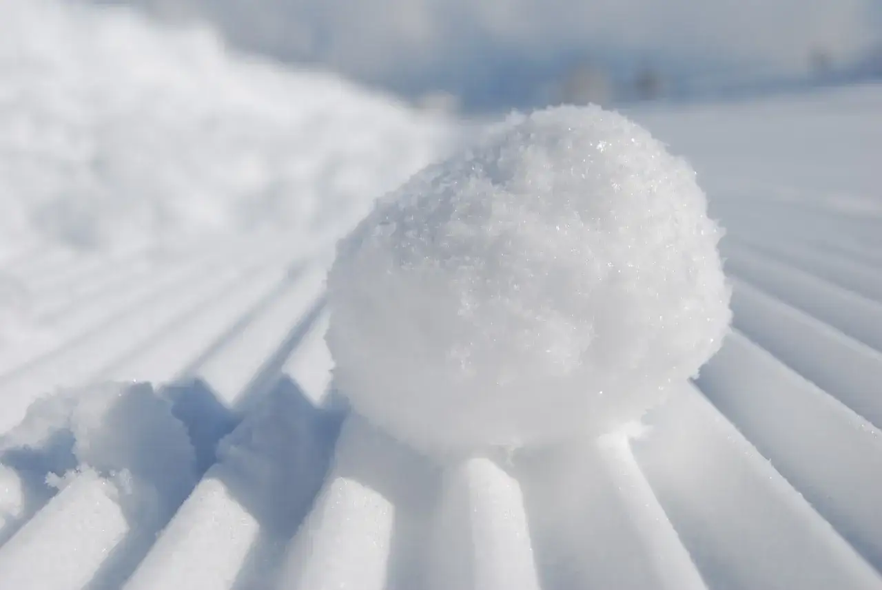 Cold: Znaczenia, idiomy i praktyczne użycie słowa (Przewodnik)