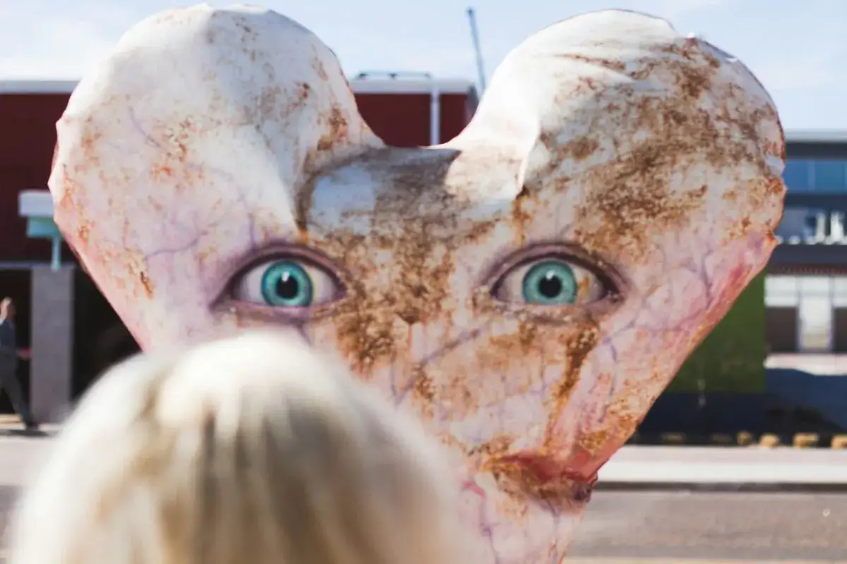 "To nie jest OK": Jak rozpoznać i zareagować na przekraczanie granic