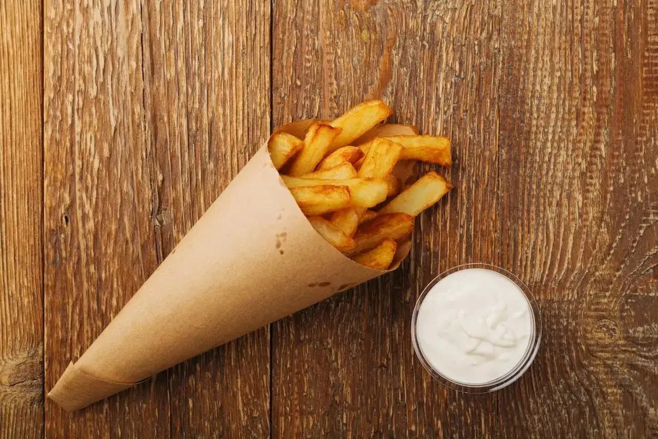 Frytki belgijskie co to? Odkryj ich wyjątkowe cechy i smak
