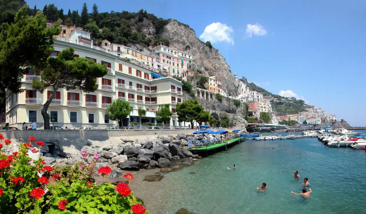 Hotel La Bussola: Trova la tua meta ideale in Italia