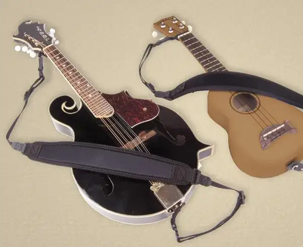 Jak założyć pasek na ukulele: 5 prostych kroków dla początkujących