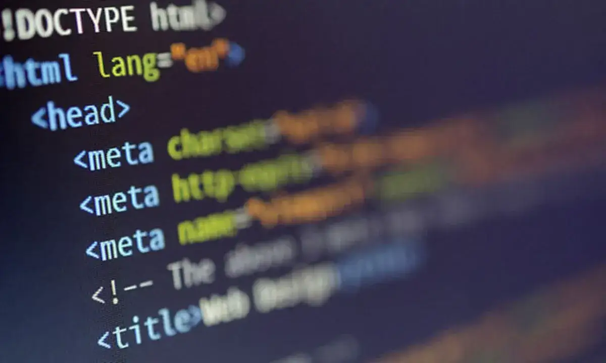 Jak zrobić stronę HTML od zera? Praktyczny przewodnik dla początkujących
