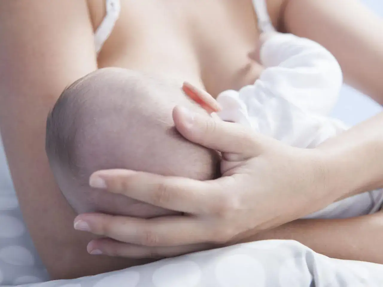 Piersi po odstawieniu od karmienia: komfort, pielęgnacja i wygląd
