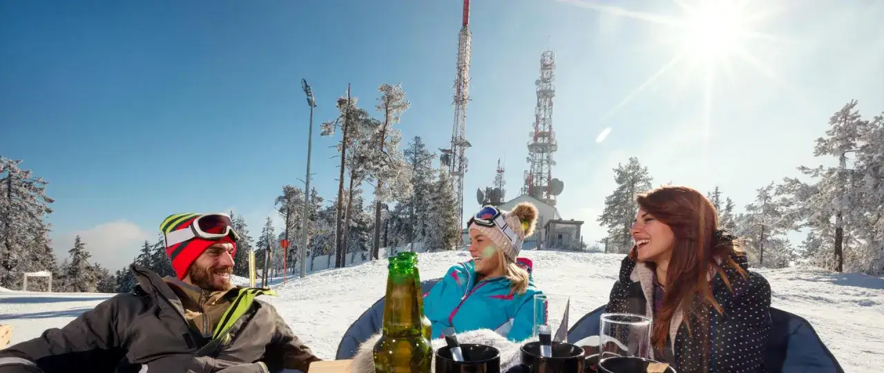 Czy grzaniec ma alkohol? Rozwiewamy mity i wyjaśniamy fakty
