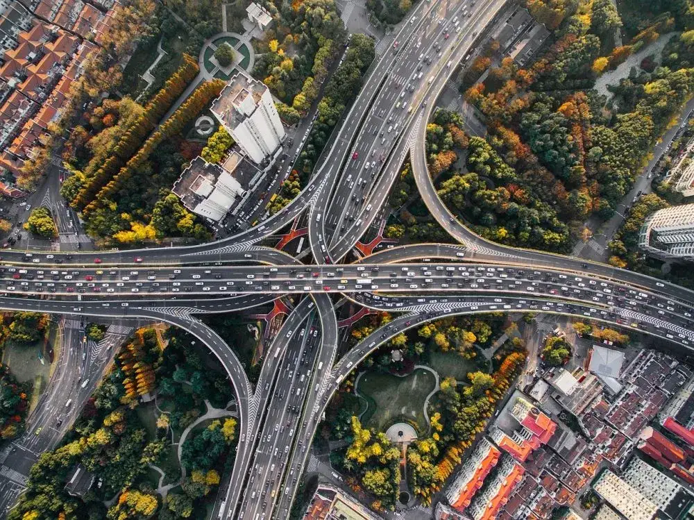 Ile kosztują bramki na autostradzie? Sprawdź, by uniknąć wysokich opłat