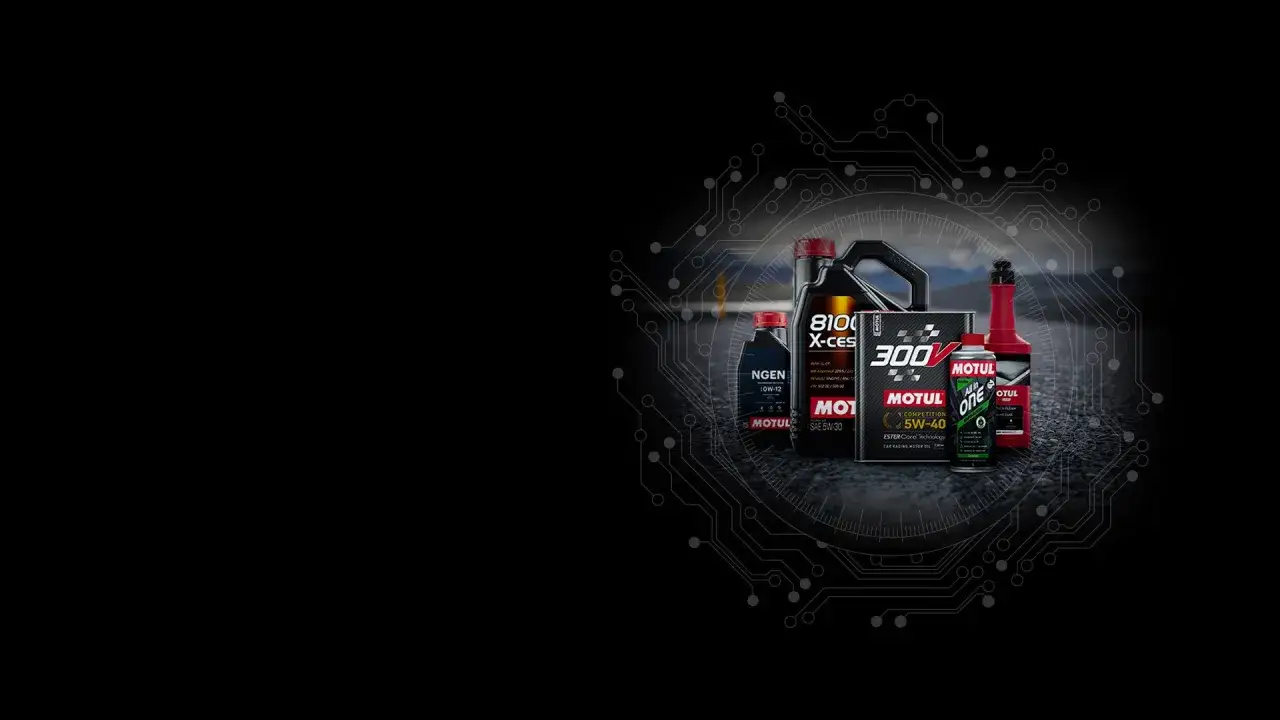 Kilka produktów Motul, w tym oleje silnikowe, na tle schematu obwodów.