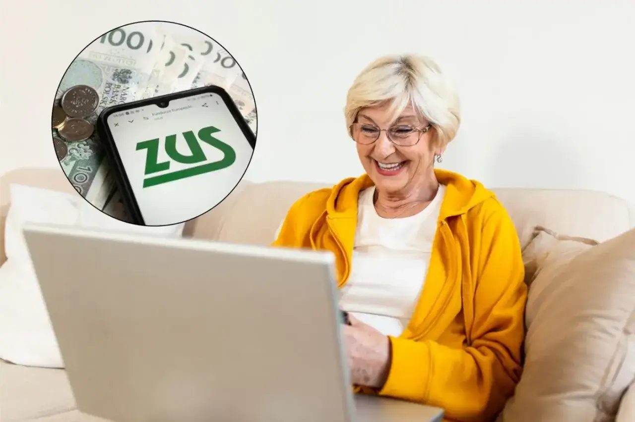 Uśmiechnięta starsza pani sprawdza na laptopie, ile wynosi dodatek pielęgnacyjny po 75 roku życia w 2026. W tle widać pieniądze i logo ZUS.