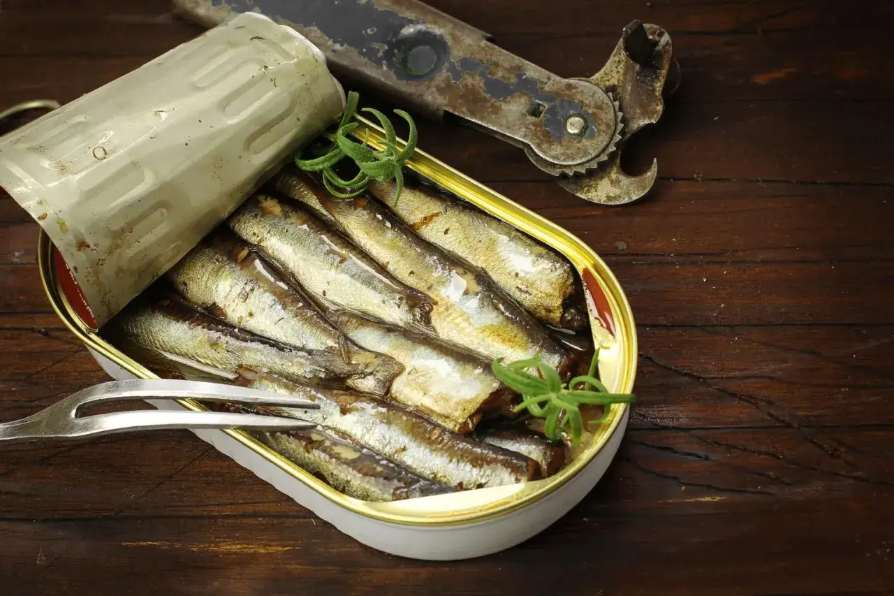 Ryby w puszkach: omega-3 przetrwało? Jak wybierać zdrowo?