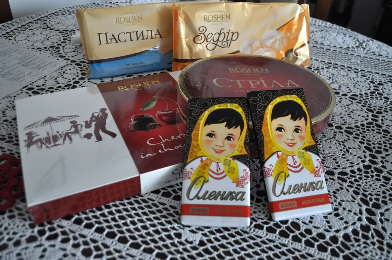 Słodycze Roshen: czekoladki "Alenka", "Pastila", "Zefir", "Strila" – idealne, co warto przywieźć z Ukrainy.