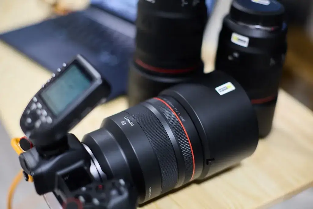 Obiektyw 135 mm: Król portretu i nie tylko. Kiedy warto go mieć?