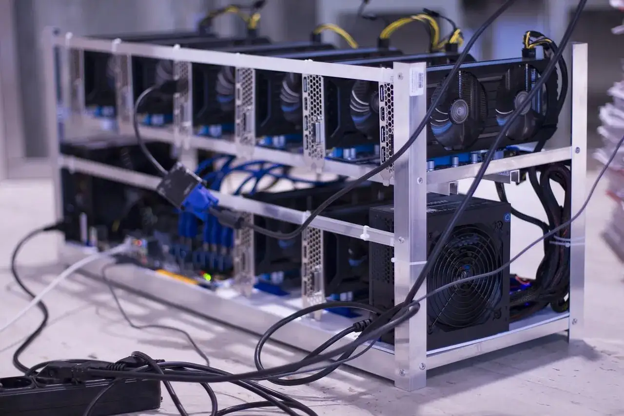 Koparka kryptowalut: czym jest i jak działa? Prosty przewodnik