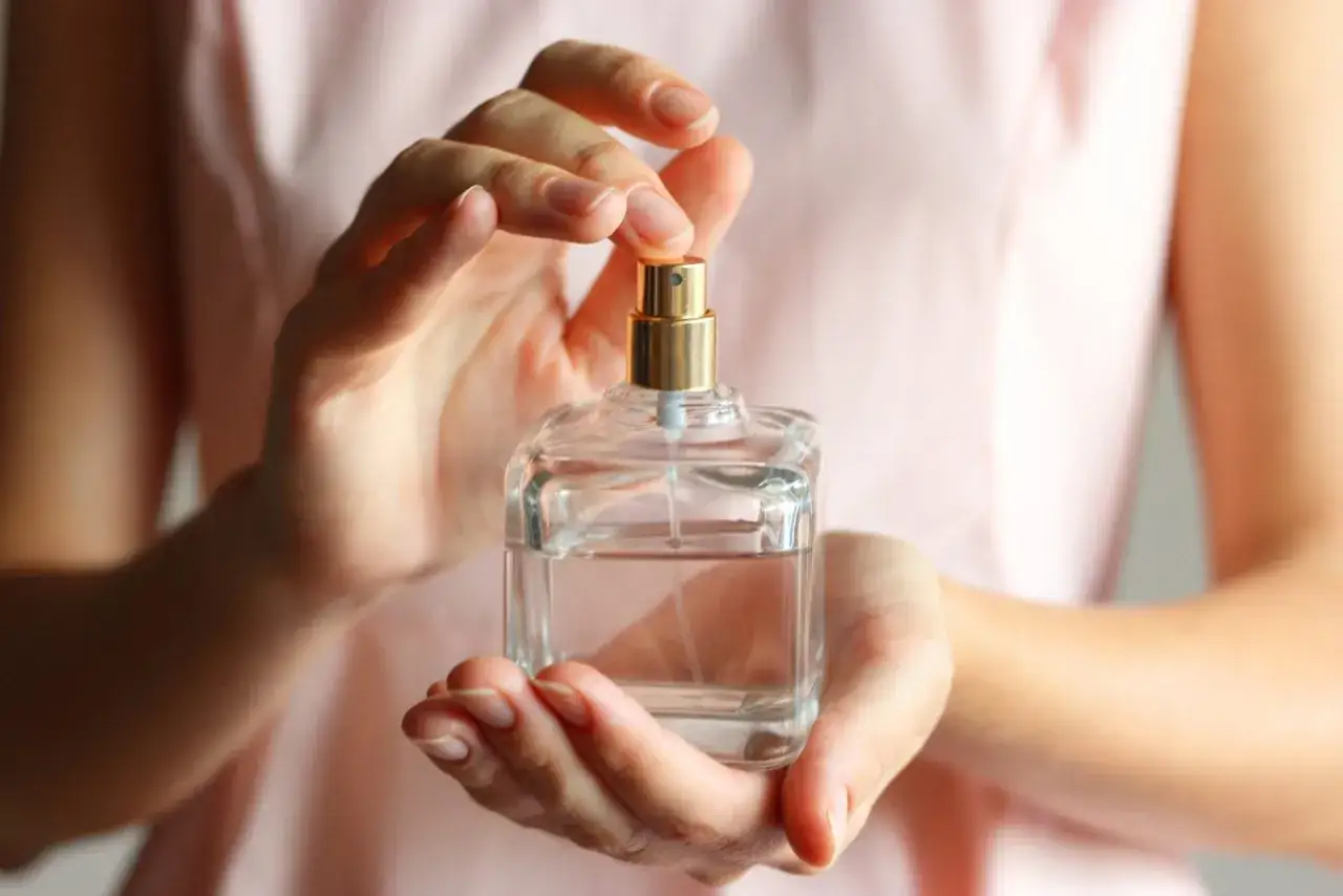 Perfumy na co dzień: Sekrety wyboru i aplikacji. Pachnij subtelnie!