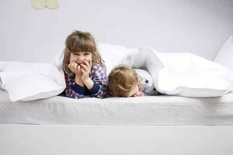 Jaki materac dla 7 latka? Wybierz najlepszy dla zdrowego snu