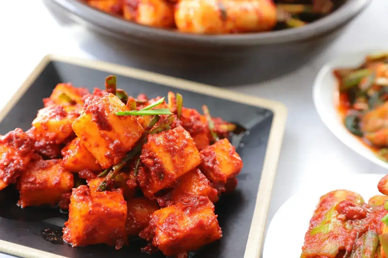 Jak smakuje kimchi? Poznaj 4 filary smaku i jego sekrety!