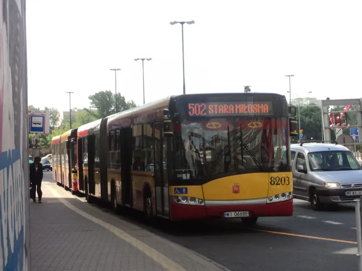 Rozkład jazdy autobusu 502 w Warszawie – sprawdź godziny kursowania