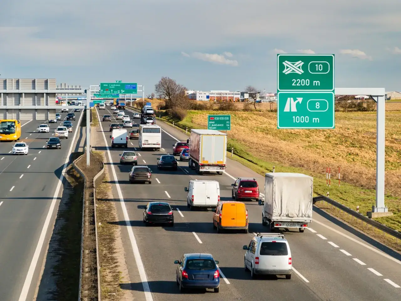Ile kosztuje autostrada do Pragi? Sprawdź ukryte opłaty i zniżki