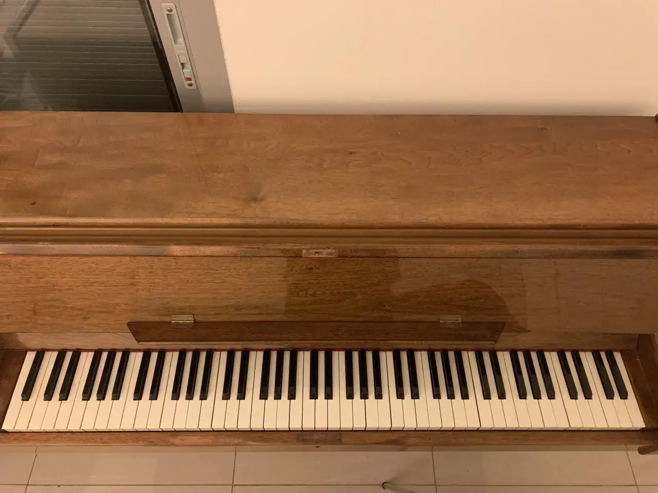 Fortepian: Ile oktaw ma standardowy instrument i dlaczego 88 klawiszy?