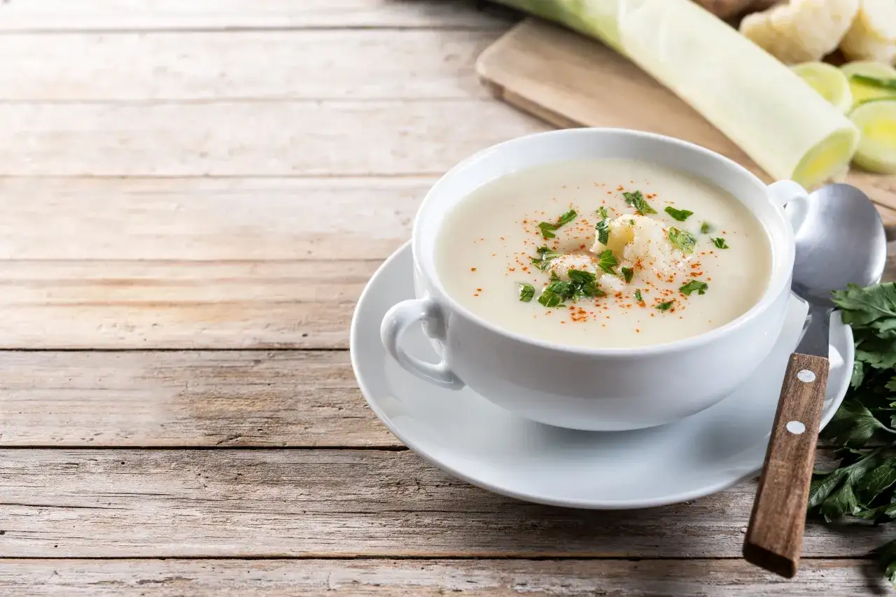 Zupa jarzynowa ile kalorii? Sprawdź, ile naprawdę ma kcal